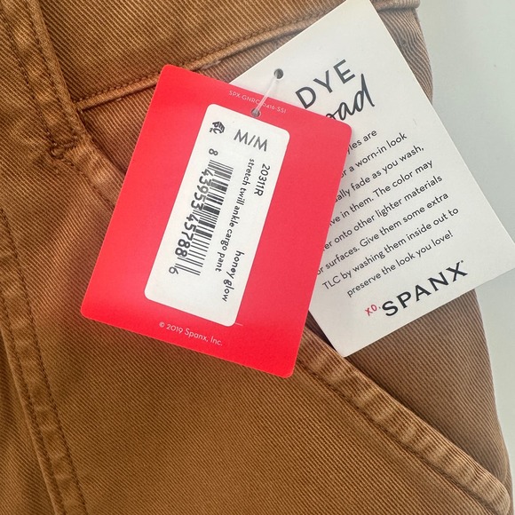 Spanx Women's Stretch Twill Ankle Cargo Pants in Honey Glow - Picture 5 of 6